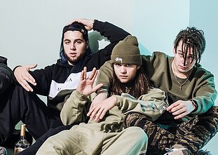 „Flying Saucer Gang“ 