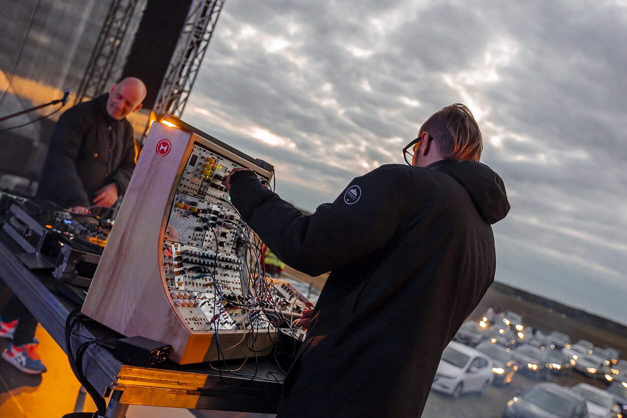 „Happyendless“ koncerto akimirka