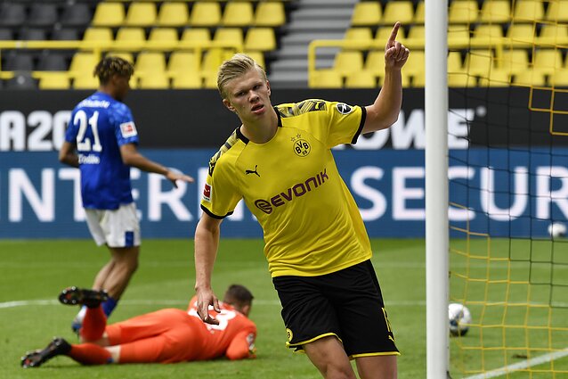 Sportas. Orai. Futbolas grįžo į stadionus: „Borussia“ nepaliko šansų „Schalke“ ekipai