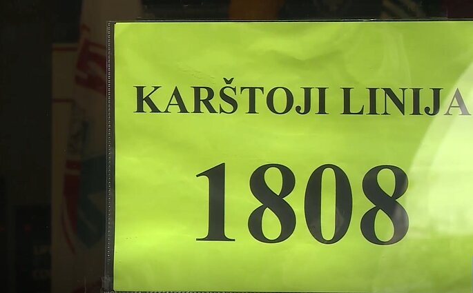Išretėjo karštosios koronaviruso linijos gretos: gyventojams grįžus į darbus, 1808 ieško savanorių