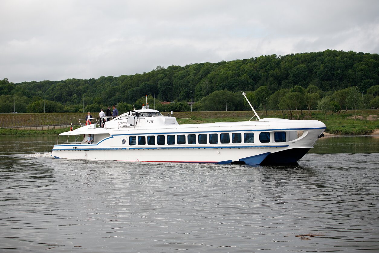 Raketa (Rocket)