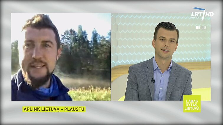 Per Lietuvą – savadarbiu plaustu: metė sau iššūkį ne tik plaukti, bet ir rinkti šiukšles