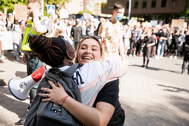 Vilniuje surengtos palaikymo eitynės reiškiant solidarumą protestams JAV Vilniuje surengtos palaikymo eitynės reiškiant solidarumą protestams JAV