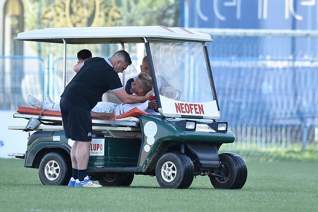 Sportas. Orai. Šiurpi Pauliaus Golubicko trauma: futbolininkui sulaužytas žandikaulis