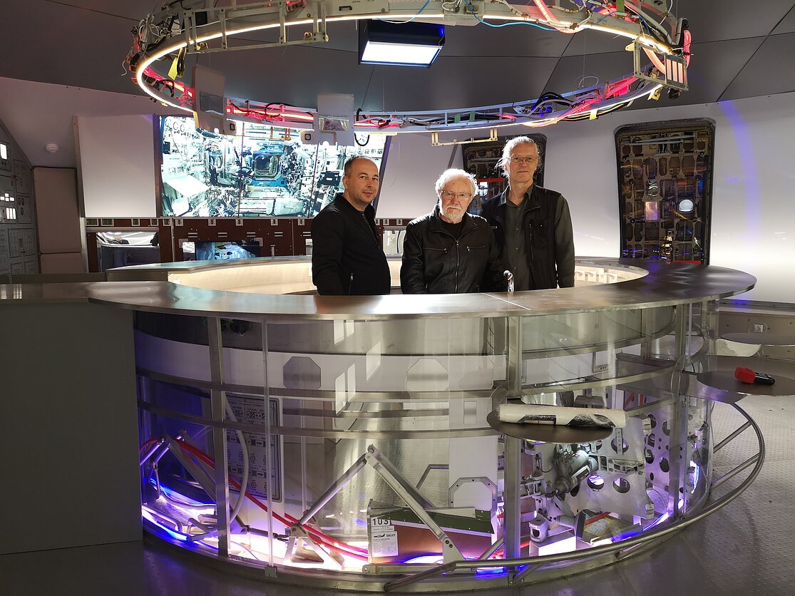 J. Jurkūnienės nuotr., Lietuvos etnokosmologijos muziejus: Linas Šmigelskas, Gunaras Kakaras, Saulius Valius