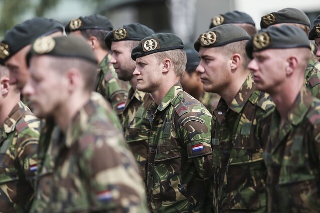 Nyderlandų kariai. Asociatyvi