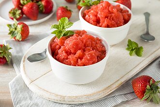 Granita / šerbetas / desertas / braškės