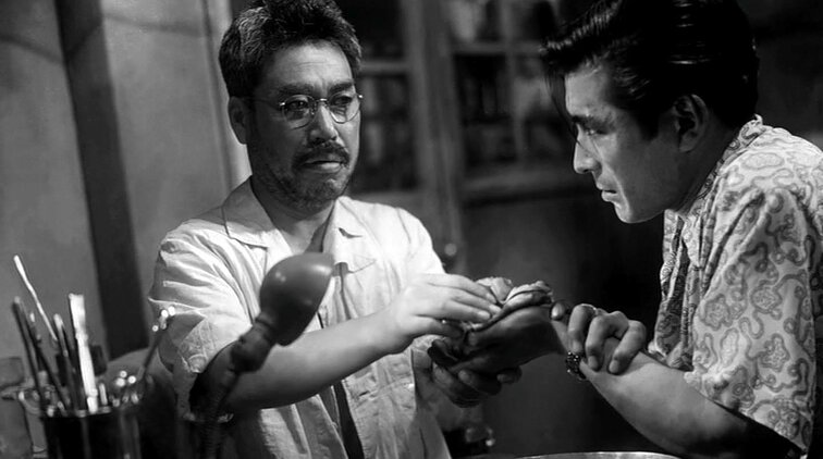 Akira Kurosawa, „Girtas angelas“. Takashi Shimura ir Toshiro Mifunė