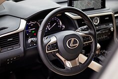 „Lexus RX450h“