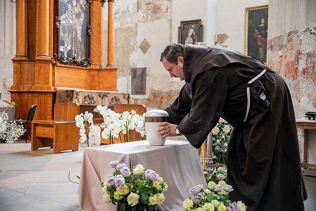 Nelly Paltinienės laidotuvės