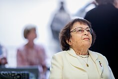 Irenai Veisaitei įteiktas apdovanojimas