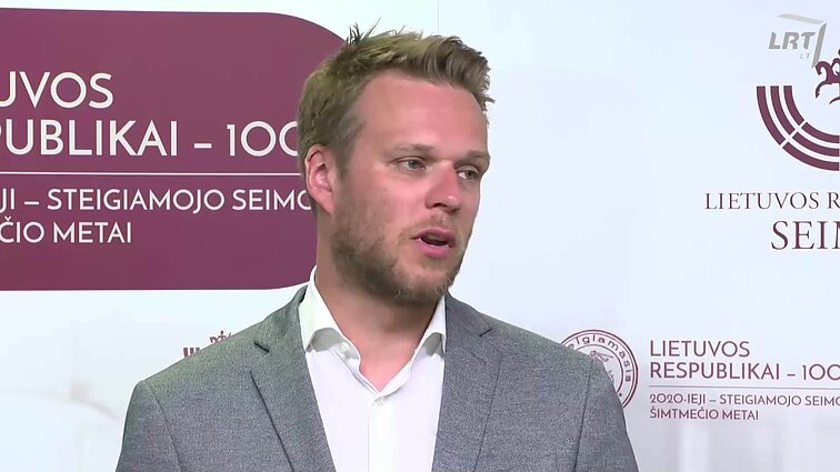 Komentarai prieš Seimo posėdį