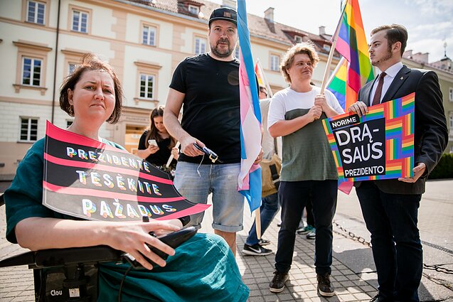 LGBT bendruomenės akcija prie prezidentūros