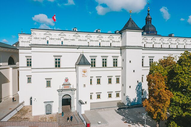 Šv. Kazimiero koplyčia ir Valdovų rūmų fasadas