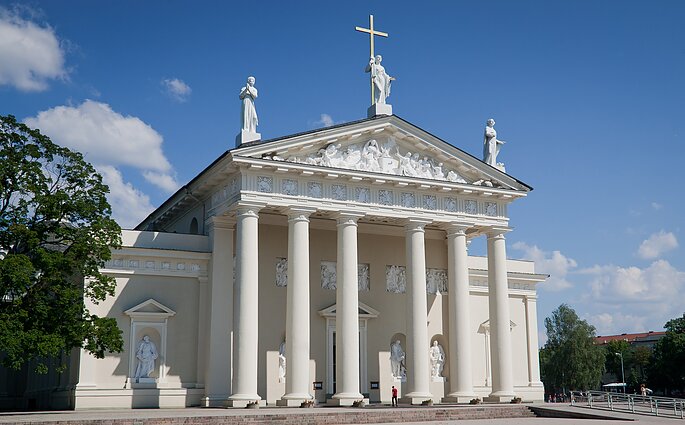 Vilniaus katedros fasadas