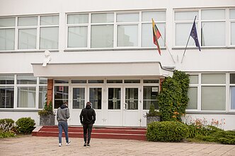 Gimtosios lenkų ir rusų kalbos egzaminas, Jono Pauliaus II gimnazija, mokiniai, mokykla, abiturientai