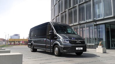 Mažas elektrinis autobusas