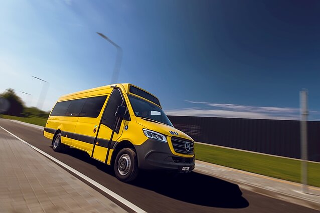 Mažas elektrinis autobusas