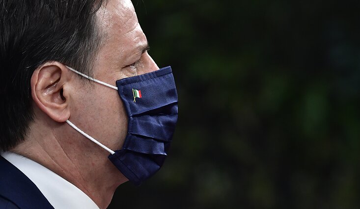 Žinios. Italijos Vyriausybės krizė: šiandien turėtų atsistatydinti Italijos premjeras Giuseppe Conte