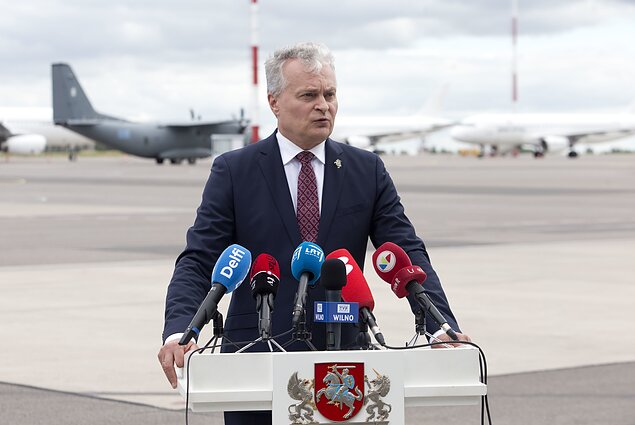 Nausėda apie 400 mln. eurų paramą žemdirbiams: tai tikrai yra didžiulė suma