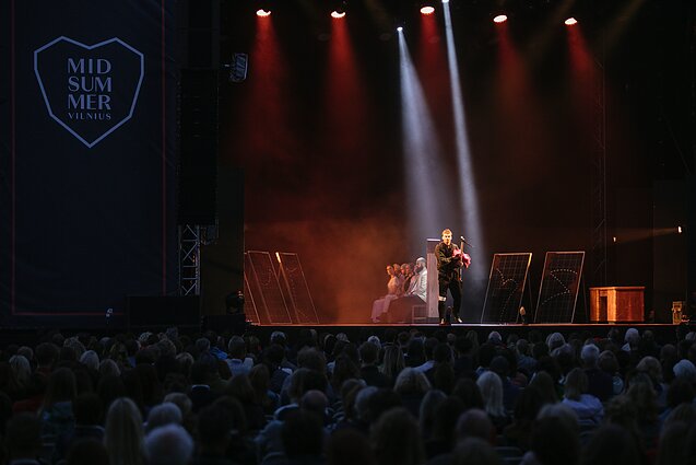 „Midsummer Vilnius“ publika gėrėjosi Nekrošiaus „Jobo knyga“