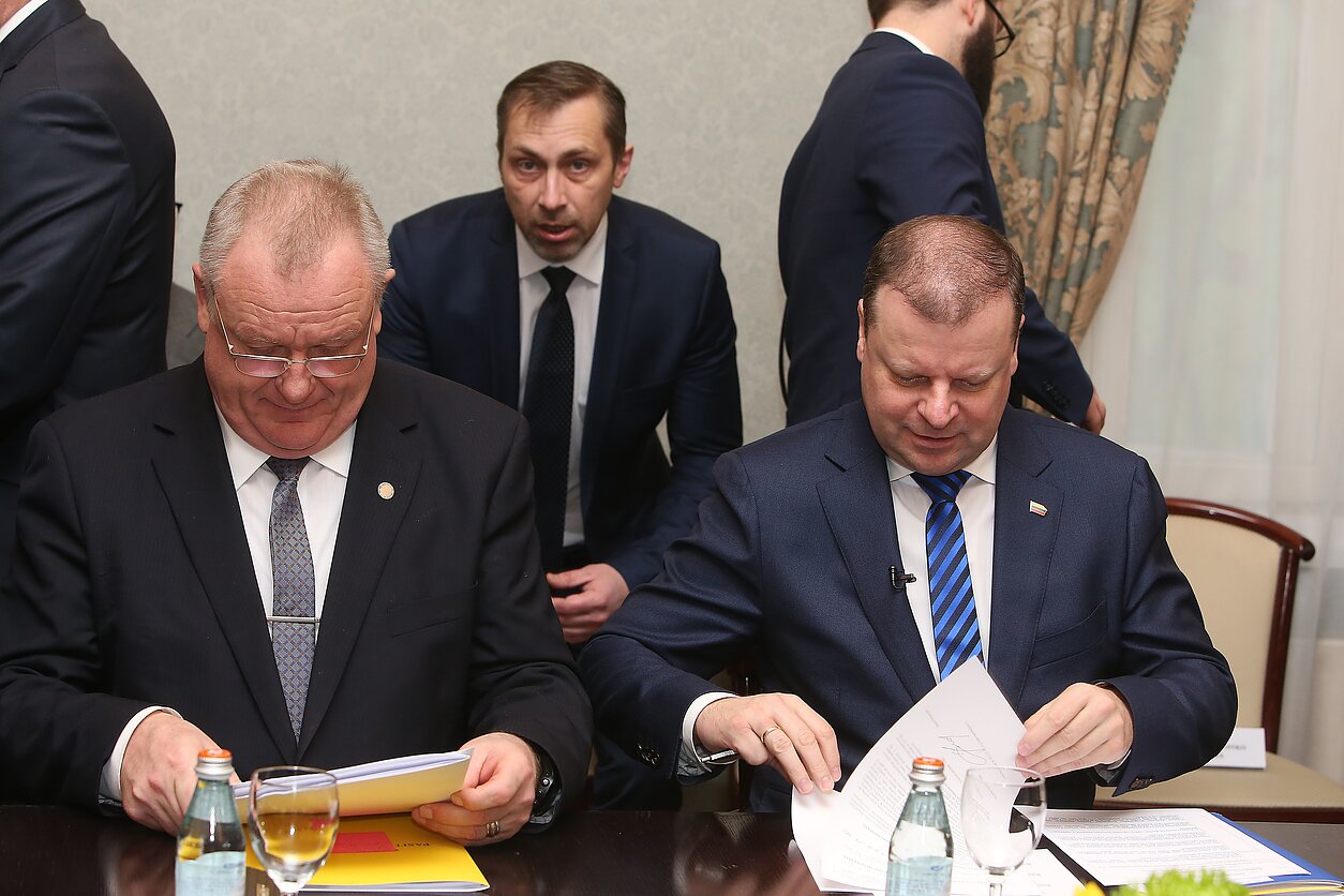 Algirdas Stončaitis, Saulius Skvernelis