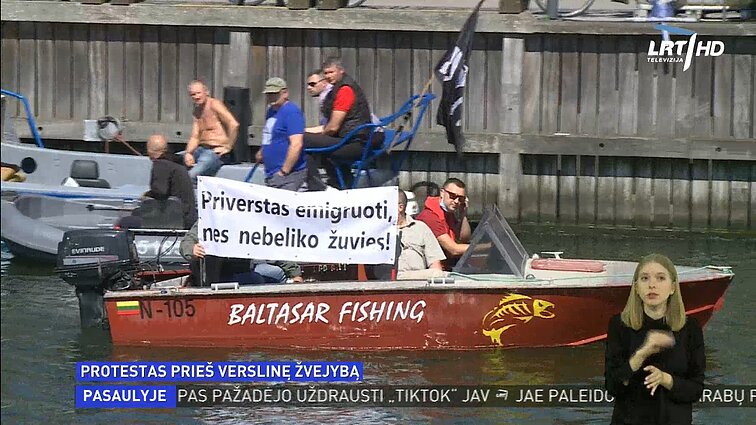 Žinios. Žvejai mėgėjai Klaipėdoje surengė protesto akciją – reikalauja uždrausti verslinę žvejybą Kuršių mariose