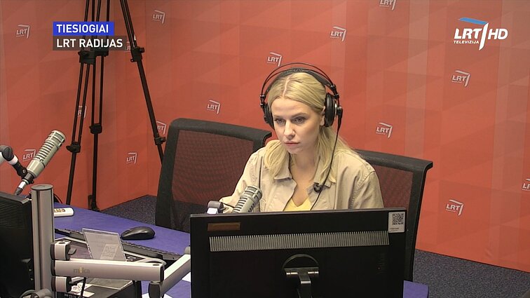 LRT RADIJO žinios. Apsauginių kaukių gamintojai skundžiasi: sertifikavimas trunka per ilgai