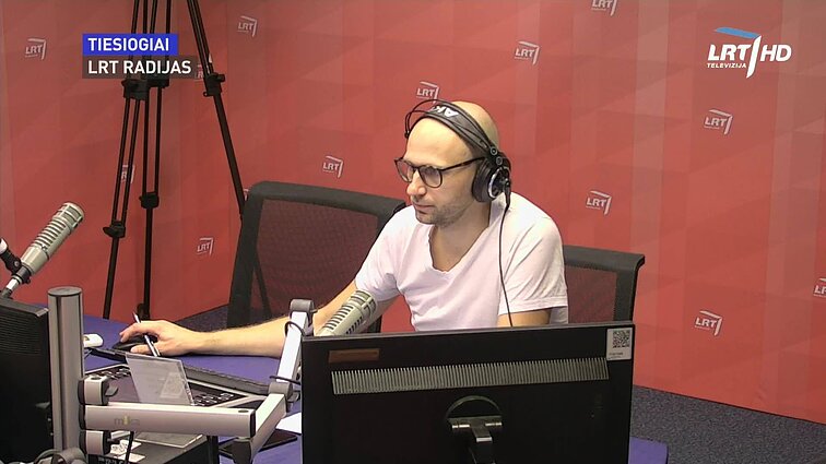 LRT RADIJO žinios. Pensininkams ir neįgaliesiems „Sodra“ pradeda mokėti 200 eurų išmokas