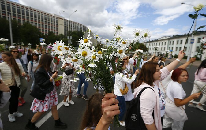 Panorama. Baltarusijoje streikai ir protestai nesibaigia (su vertimu į gestų k.)