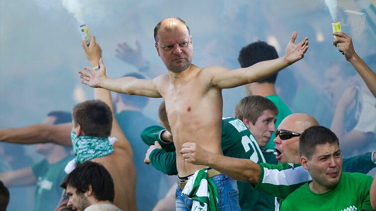 Dviračio žinios. Futbolo fanas Skvernelis, Islandija Lietuvoje bei mokyklinio krepšelio pokyčiai