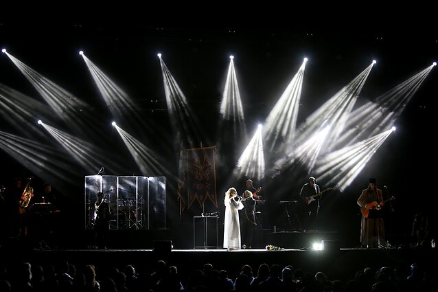 Aistės Smilgevičiūtės ir „Skylės“ koncerto akimirka 