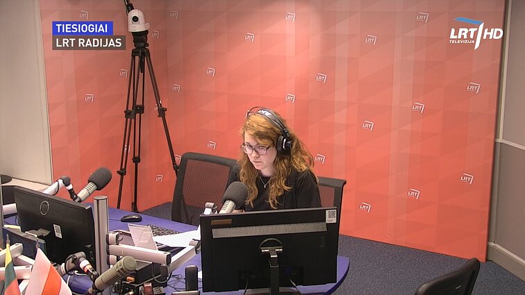LRT RADIJO žinios. Nauja apklausa rodo, kad pandemija pakeitė jaunuolių taupymo įpročius