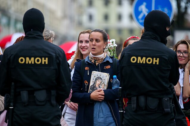 Moterų solidarumo eisena Minske