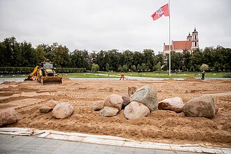 Ardomas paplūdimys Lukiškių aikštėje Ardomas paplūdimys Lukiškių aikštėje