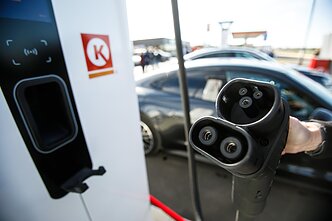 Įkrovimo stotelė; Elektromobiliai
