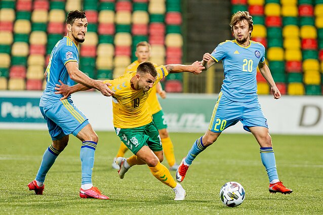 Sportas. Orai. Lietuvos futbolo rinktinė skaudžiai pralaimėjo kovą su Kazachstanu