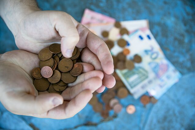 Seimas svarstys atsiskaitymų grynaisiais pakeitimus: pamažu būtų atsisakoma 1 ir 2 ct monetų