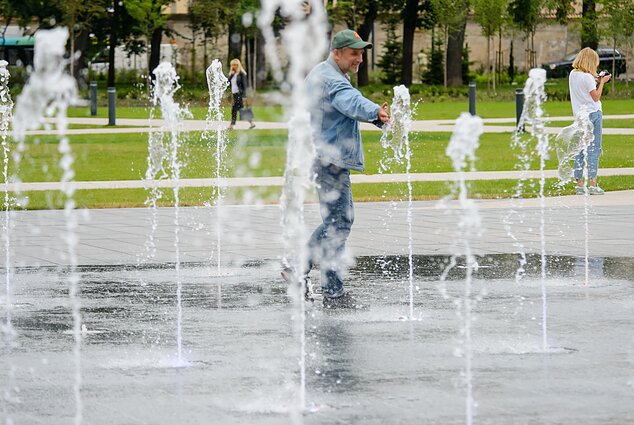 Fountain on Lukiškių Square in Vilnius