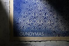 Eglė Ridikaitė, „Septynios mane globojančios dvaselės (gundymas)“, 295x295 cm., drobė, aerozoliniai dažai,  2020 m. 