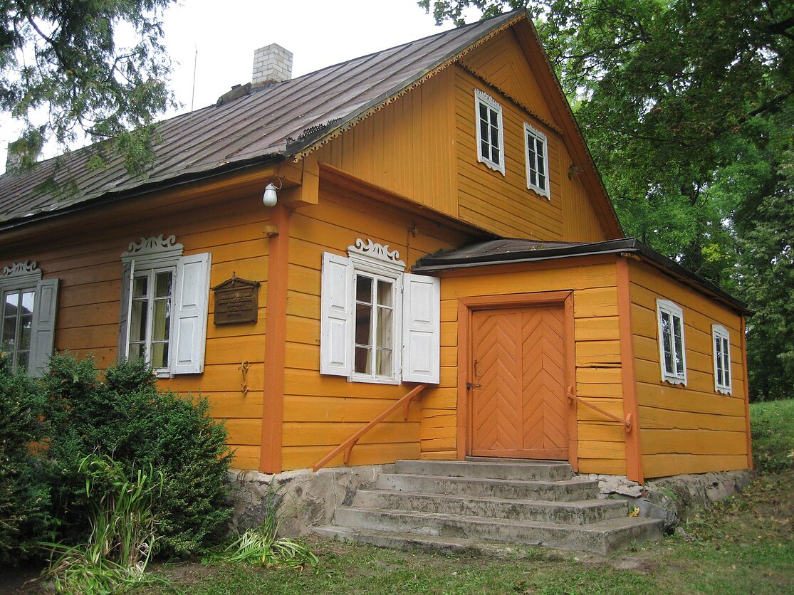 Namas, kuriame gimė Matas Šalčius, 2015 m. Namas, kuriame gimė Matas Šalčius, 2015 m.