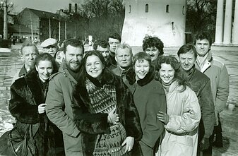 Eglė Gabrėnaitė su Mažojo teatro aktoriais Eglė Gabrėnaitė su Mažojo teatro aktoriais