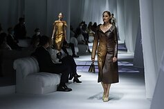 „Fendi“ kolekcijos pristatymas Milano mados savaitėje „Fendi“ kolekcijos pristatymas Milano mados savaitėje