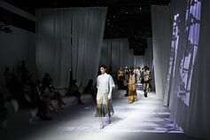 „Fendi“ kolekcijos pristatymas Milano mados savaitėje „Fendi“ kolekcijos pristatymas Milano mados savaitėje