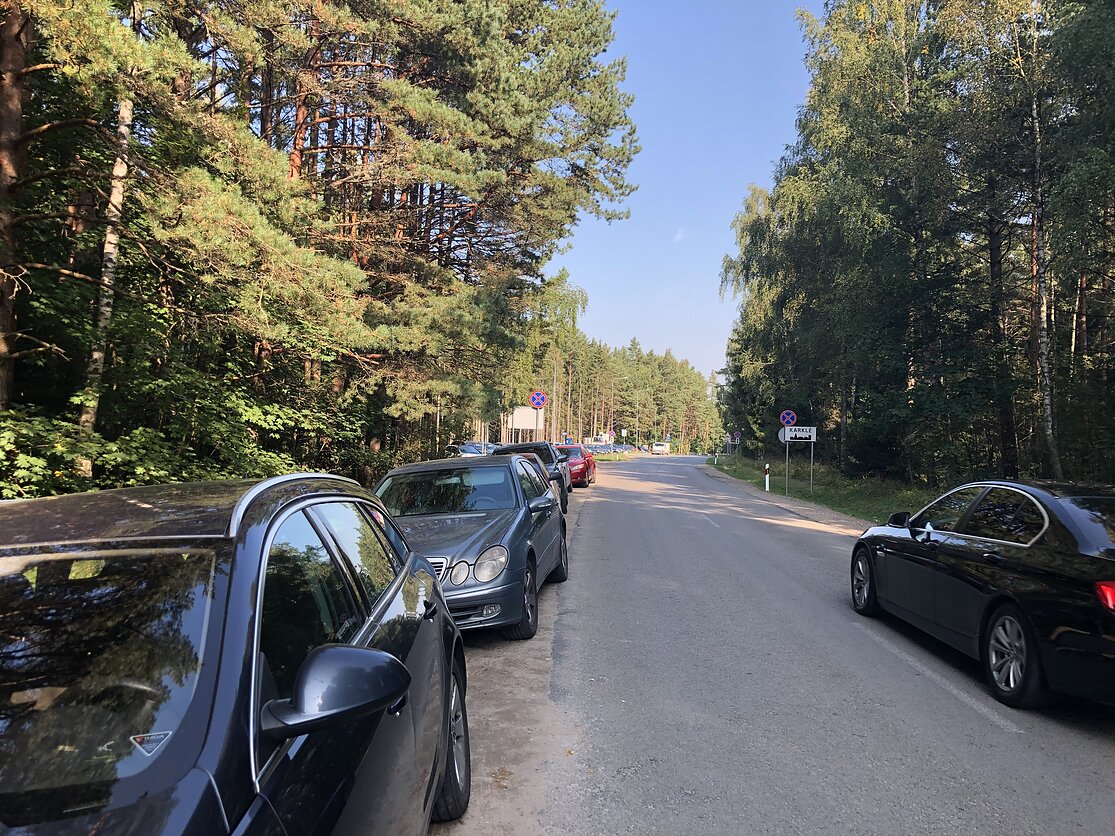 Automobiliai prie Olando Kepurės Automobiliai prie Olando Kepurės