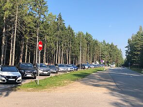 Automobiliai prie Olando Kepurės Automobiliai prie Olando Kepurės