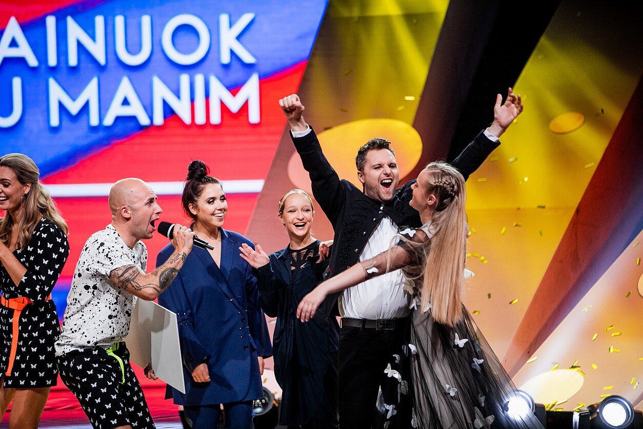 „Dainuok su manim“ finalas, Vakarė ir Edgaras