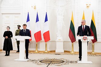 Emmanuelis Macronas ir Gitanas Nausėda