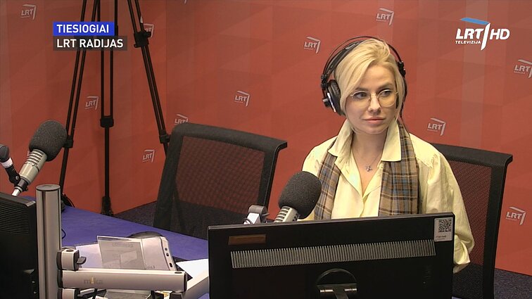 LRT RADIJO žinios. Baigiantis pirmajam mokslo metų mėnesiui ministerija privalomo nuotolinio mokymo įvesti nežada