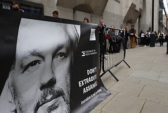 Juliano Assange`o šalininkų protestas Juliano Assange`o šalininkų protestas